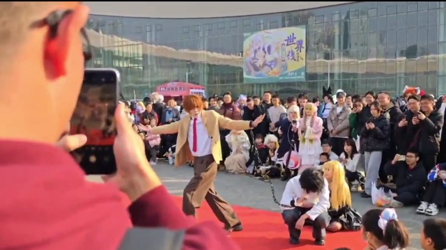 videoframe_25596