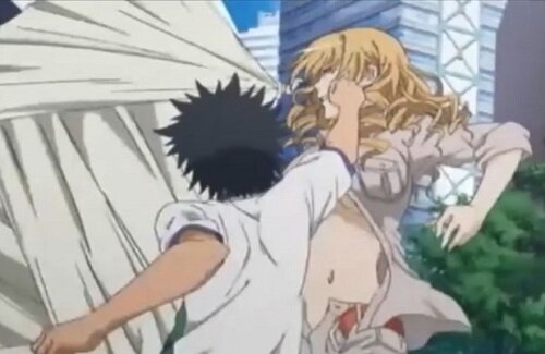 【動画】渋谷で目撃された『男女平等パンチ』がヤバすぎると物議に！女性は完全に気絶してるな・・・