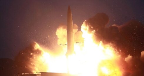 【北朝鮮ミサイル】浜田防衛相「日本海上空で消失したことが確認された」　･･･消失？？