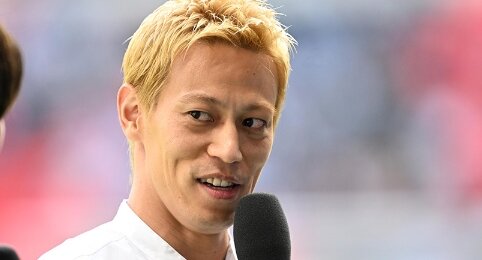 本田圭佑さん、コンビニレジ袋について投稿するも炎上、過去の発言と矛盾を指摘されてしまう