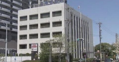 女子トイレに全裸の男が侵入「女性のおしっこを盗撮したかった」 何で脱いだ･･･