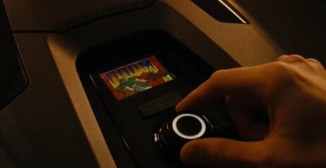 電卓やデジカメでプレイされてきた『DOOM』さん、今度は芝刈り機でプレイ可能にｗｗｗｗ