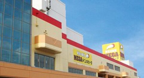 ドンキで豪快にストーブを盗もうとした男、制止した女性警備員を押し倒し逮捕される