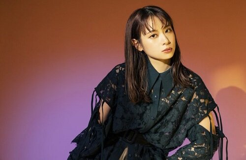 声優・前田佳織里さんのソロデビューが決定！TVアニメ『老後に備えて異世界で8万枚の金貨を貯めます』のOP主題歌を担当