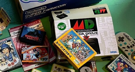 レトロゲーコレクターさん、大学・政府のお偉いさんに「無料寄贈しろ」と言われてしまう…