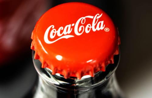 祝 本日は コカ コーラ の誕生日 135歳を迎える オタク Com オタコム