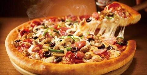 『ピザハット』が1回250円の配達料を導入へ→配達料込じゃなかったの！？と驚きの声多数