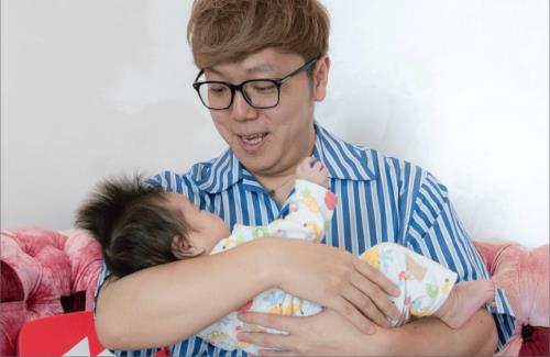 【祝】ヒカキン、パパになるｗｗｗｗｗｗ 『妻との間に第一子が誕生』