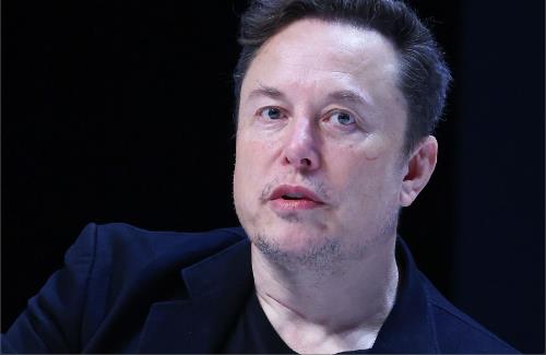 イーロン・マスク『セ●●スロボットは5年以内。』『AIは人間をはるかに超える知能を持つようになる。』