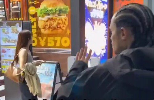 【悲報】黒人さん、TikTokのデマを信じ来日・・・『日本人女性と子供を作ると政府から約1200万円貰える』