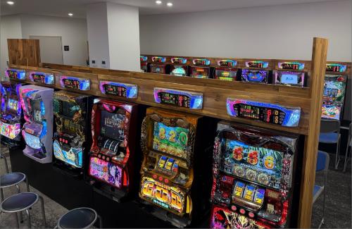 【画像】無料でパチスロが遊べる温泉旅館ｗｗｗｗｗｗｗｗｗｗｗｗｗ