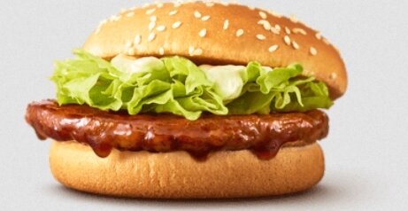 【悲報】マクドナルドが値上げを発表、てりやきやフィレオは400円の大台に…