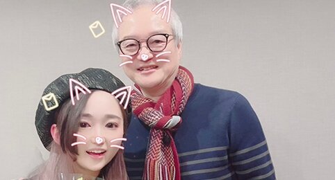 悠木碧さんが大塚芳忠さんと猫耳写真！レジェンド声優の対応最高か