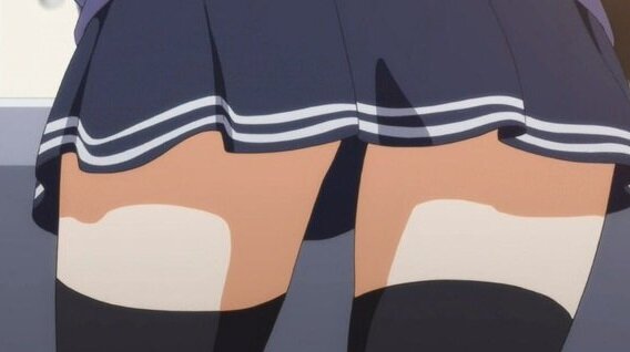 【画像】声優・久保ユリカさん(33)さん、ニーハイ姿がエッッッ