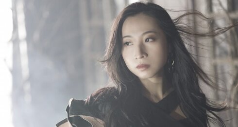 元KalafinaのHikaruさんが事務所との専属契約終了を報告「深く感謝しております」