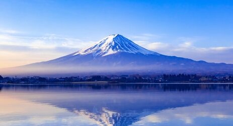 【安くない？】静岡県が富士山の登山客1人あたり『4000円』徴収を検討！山梨県と調整へ