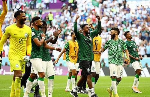 【太っ腹】W杯、サウジアラビア全選手に7200万円の「ロールス・ロイス」を贈呈