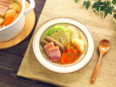 一人暮らしワイ、ポトフとかいう完全食にたどり着く