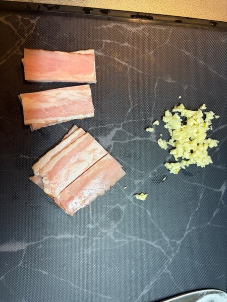 【息臭】深夜にペペロンチーノ作るよ