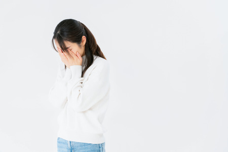 【動画】まんさん「その笑い方ムカつく！やけんモテんと思う！」男「あのさあ…」ロジハラされ女さん涙