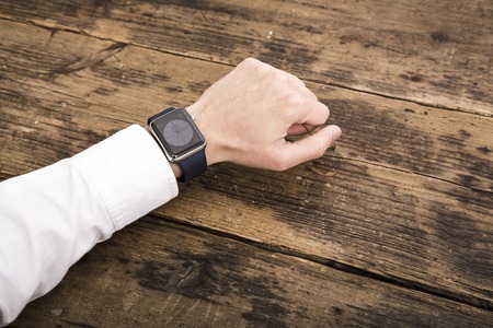 【悲報】スマートウォッチ、終わる