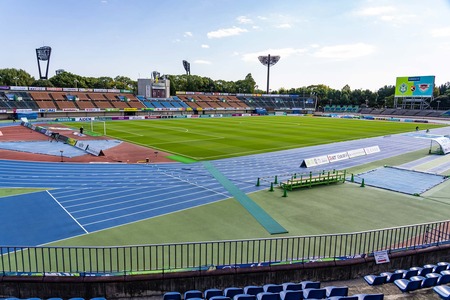 ベルマーレサポ「署名5万人分集めました！新スタ建設費用142億円出してください！」