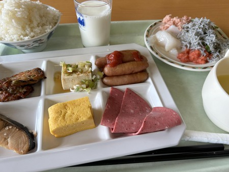 理想的なホテル朝飯、見つかる