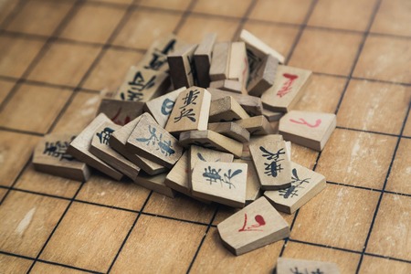 女流棋士さん「妊娠したからタイトル戦の場所変えて????」←出産予定日前後2週間はトーナメント戦の参加できないルールにブチギレ