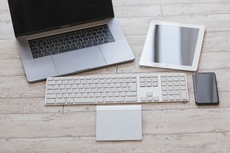 謎の勢力「家でネット使うときはスマホで十分ｗ」←こいつらがPCを使わない根本的な理由