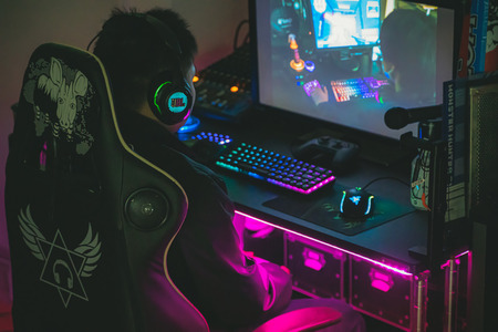 30歳過ぎてゲームやってる奴ガチでヤバいヤツしかいなくね？