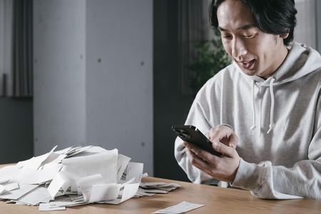 【悲報】最強寒波、スマホをぶっ壊してしまう