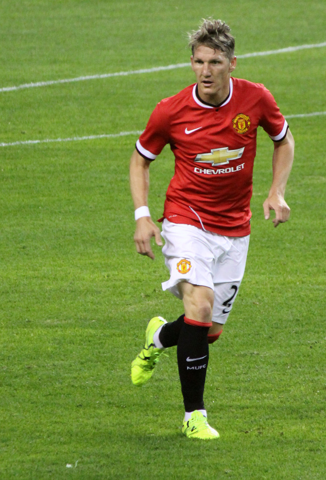 Bastian_Schweinsteiger_-_July_2015_(cropped)