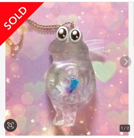 【画像】謎のカエル、JKの間で流行りまくる