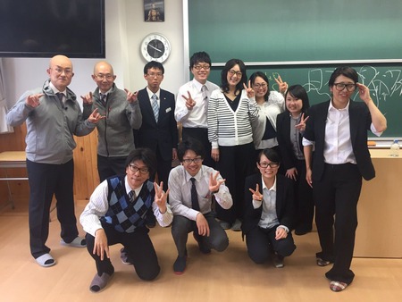 【悲報】教頭、生徒会選挙で自身の誇張モノマネした生徒を泣きながら謝罪させる