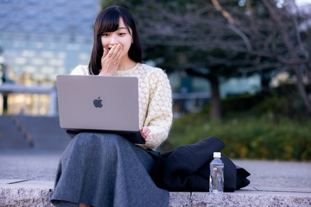 【悲報】Z世代の4割以上がリモートワークと見せかけ旅行していた