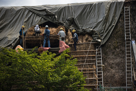 ブルーカラー「移民が必要や」ブルーカラーじゃない人たち「日本に移民なんていらない！」