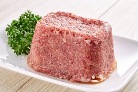 コンビーフって劣化版ツナ缶じゃね？
