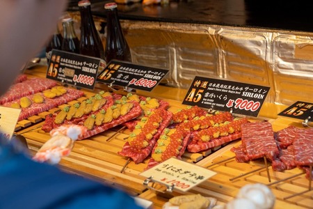 築地の牛串1本6000円ｗｗｗｗ