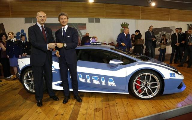 news2plus    【海外】イタリア警察、ランボルギーニの新型スーパーカー ウラカン 導入…最高速325km/h コメントする                news2plus