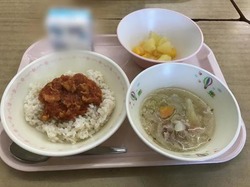 給食