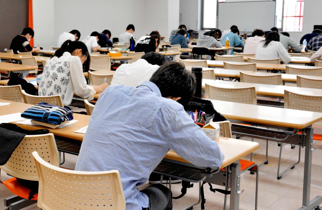 ニュース30over ワイ公務員浪人、取り返しのつかない事をしたと泣く… ライブドアブログ