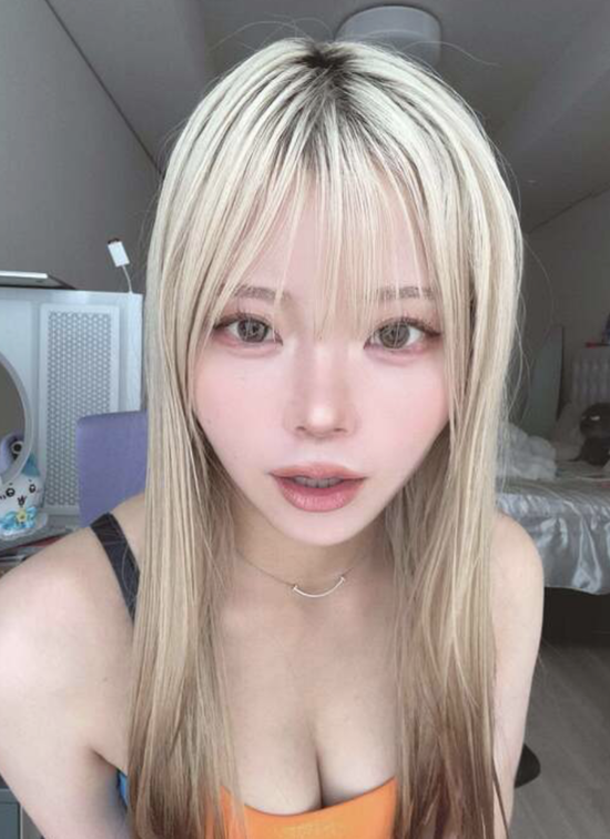 【画像】自力でBからFへバストアップ！！「一切弄っていない、ふざけんな」