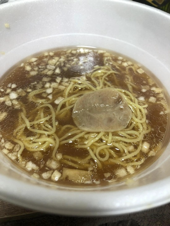 【画像】カップラーメン特有のこういうチャーシューｗｗｗｗｗ