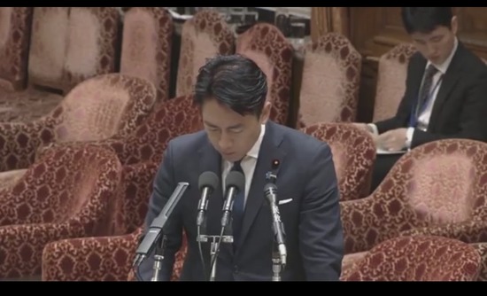 【画像】小泉進次郎　頭頂部がスカスカ・・・・・