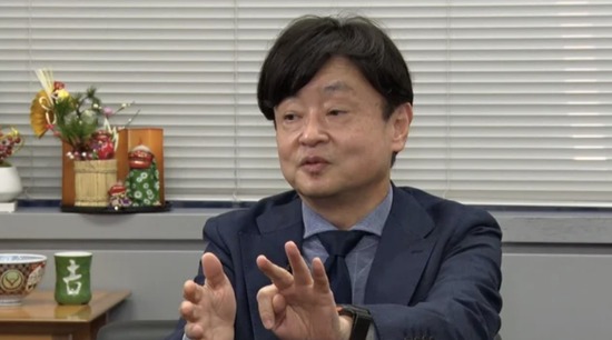 【画像】吉野家の社長さん、なんか違和感あると話題にｗｗｗｗｗ