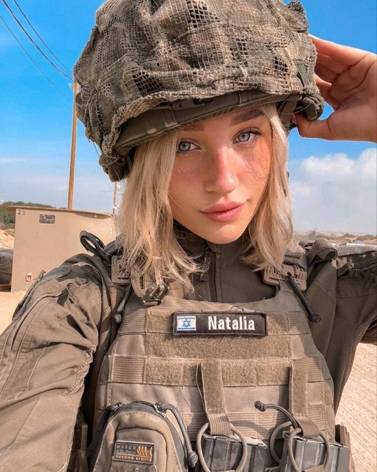 【画像】イスラエルの女性兵士、可愛さが限界突破ｗｗｗ