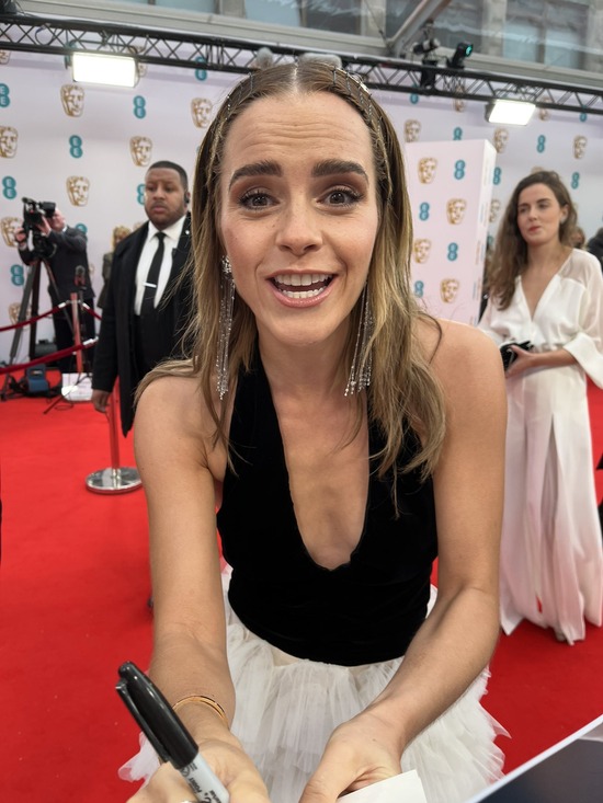 【画像】エマ・ワトソン(31)さん、変わり果てた姿で発見されるwwwwwww