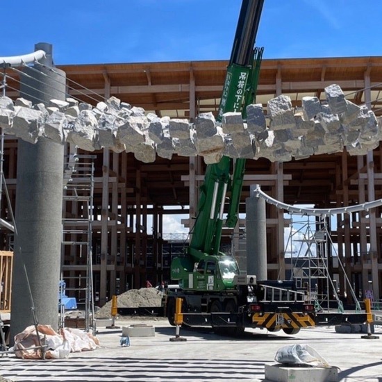 【画像】万博の石トラップ、めちゃくちゃかっこいい出来に仕上がるｗｗｗ