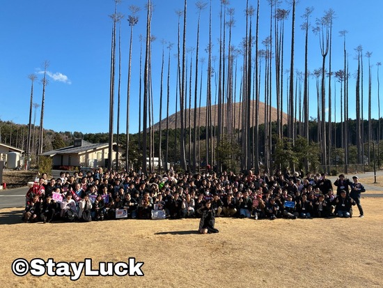 【画像】人気アイドル声優・田中「バスツアーやります！参加費は最安65000円」→結果ｗｗｗｗｗ