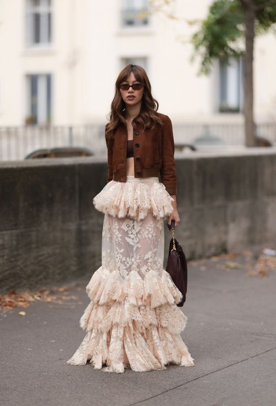 【海外】「インナー丸見え」で外出する女性が急増中ｗｗｗｗｗ